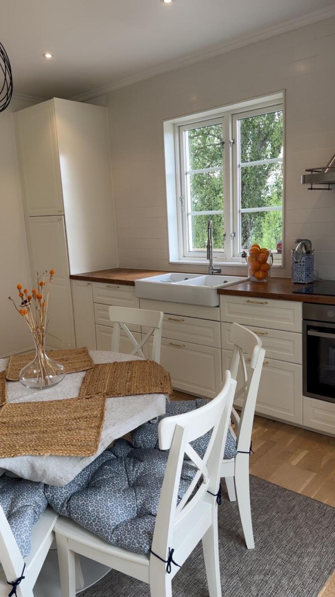Gard Med Egen Sjoe Med Bryggbat, Nyrenoverat! Katrineholm Extérieur photo